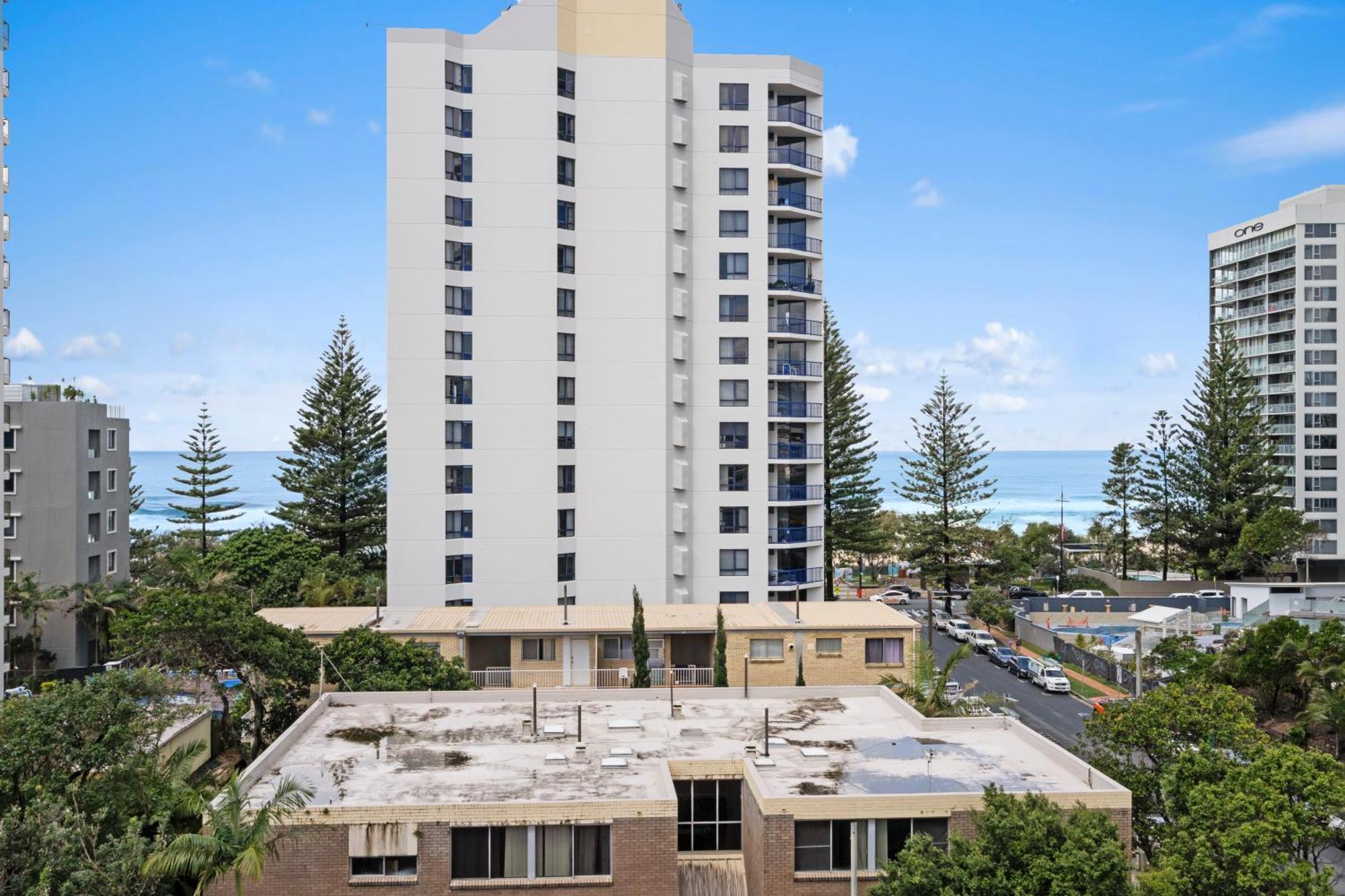 Legends Apartments - Qstay Gold Coast Exterior photo