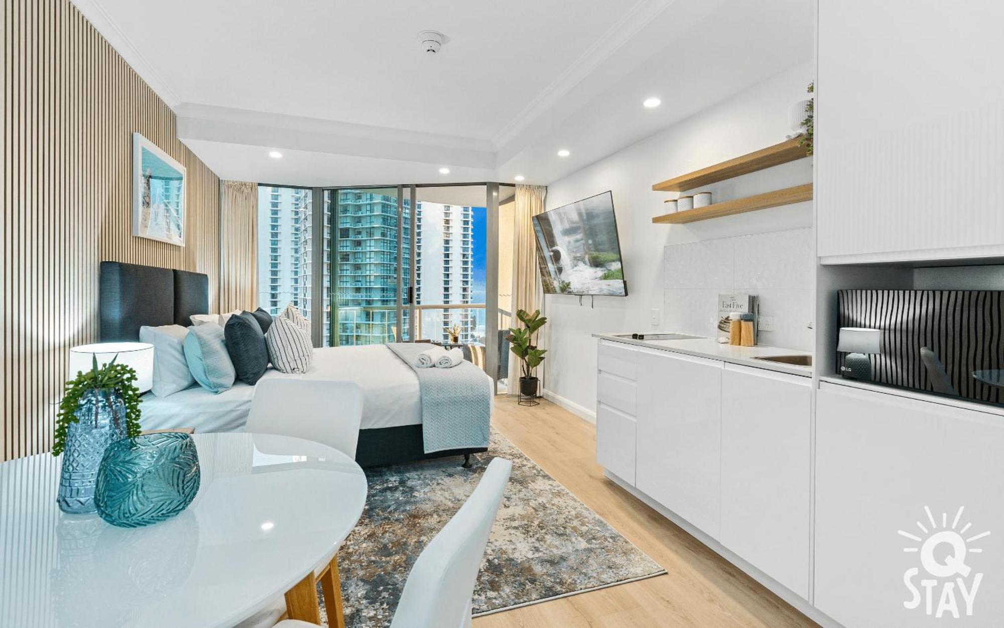 Legends Apartments - Qstay Gold Coast Exterior photo